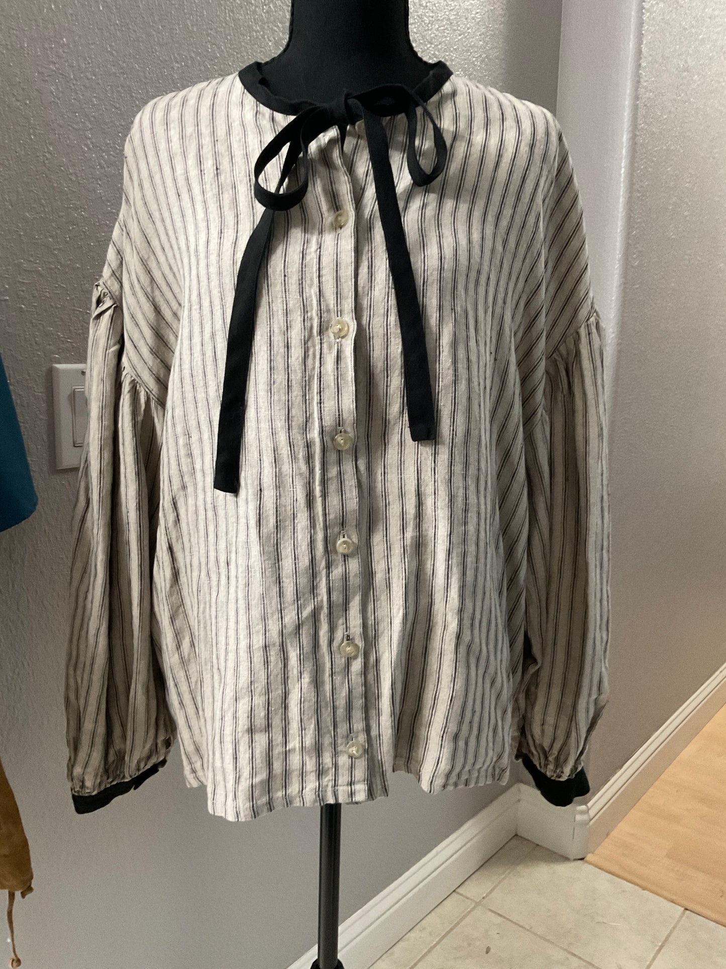 Son de Flor Linen Striped Top Size M