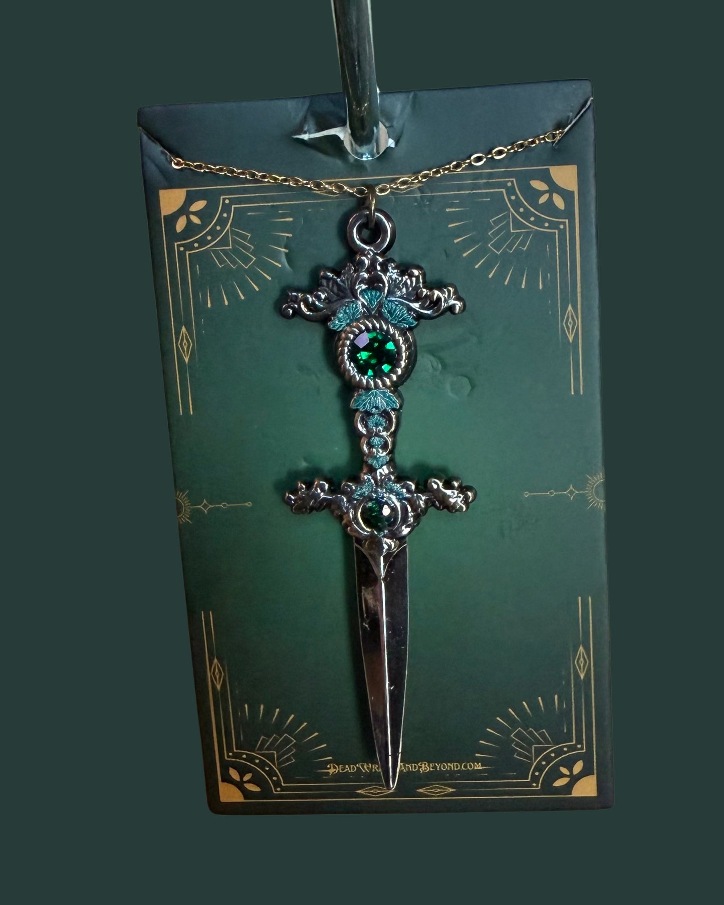 Enchantress 2.5" Necklace