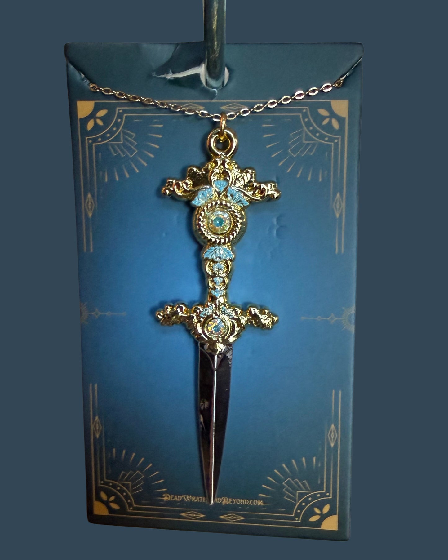 Enchantress 2.5" Necklace