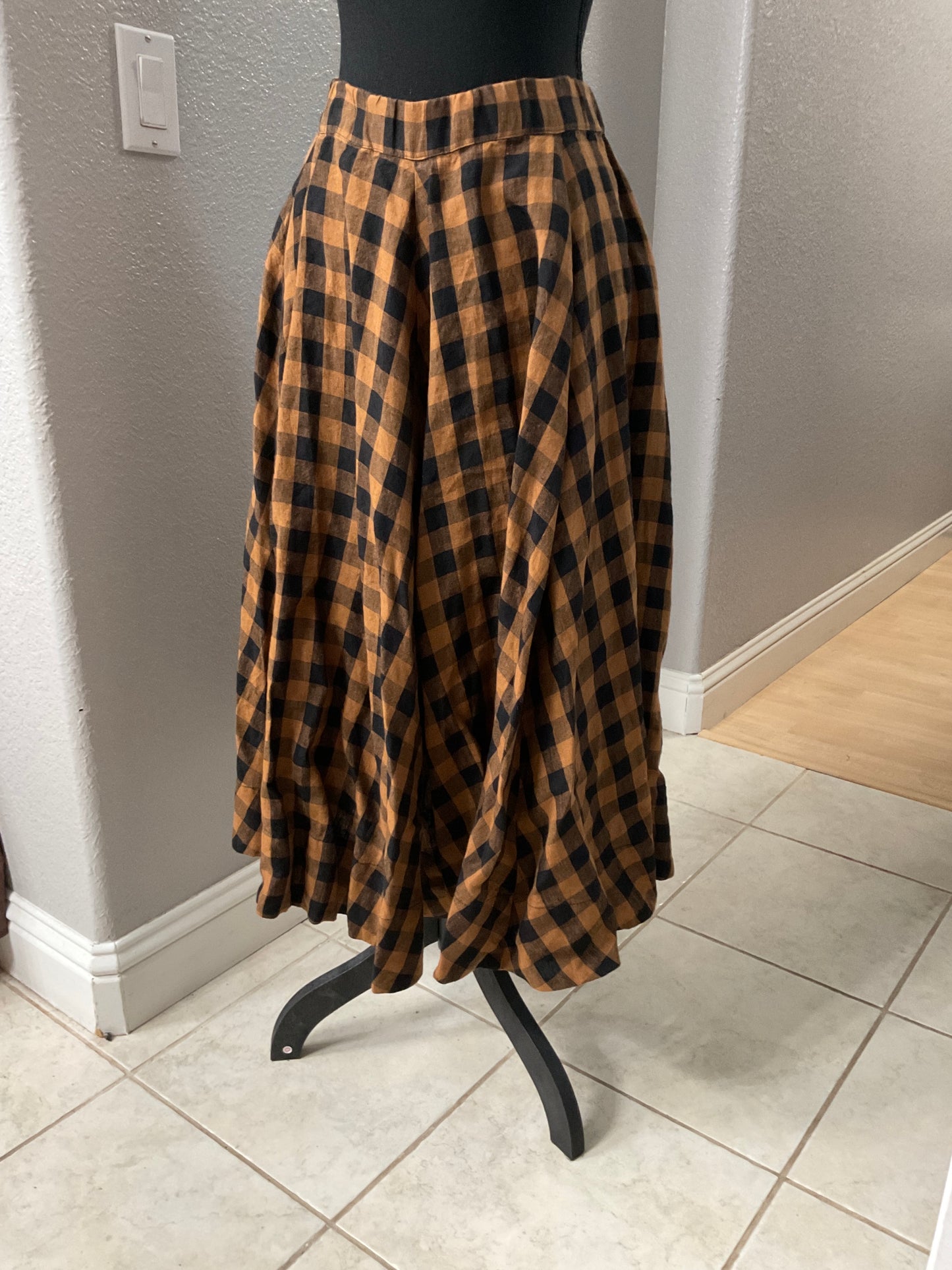 Son de Flor Black & Brown Plaid Skirt Size S