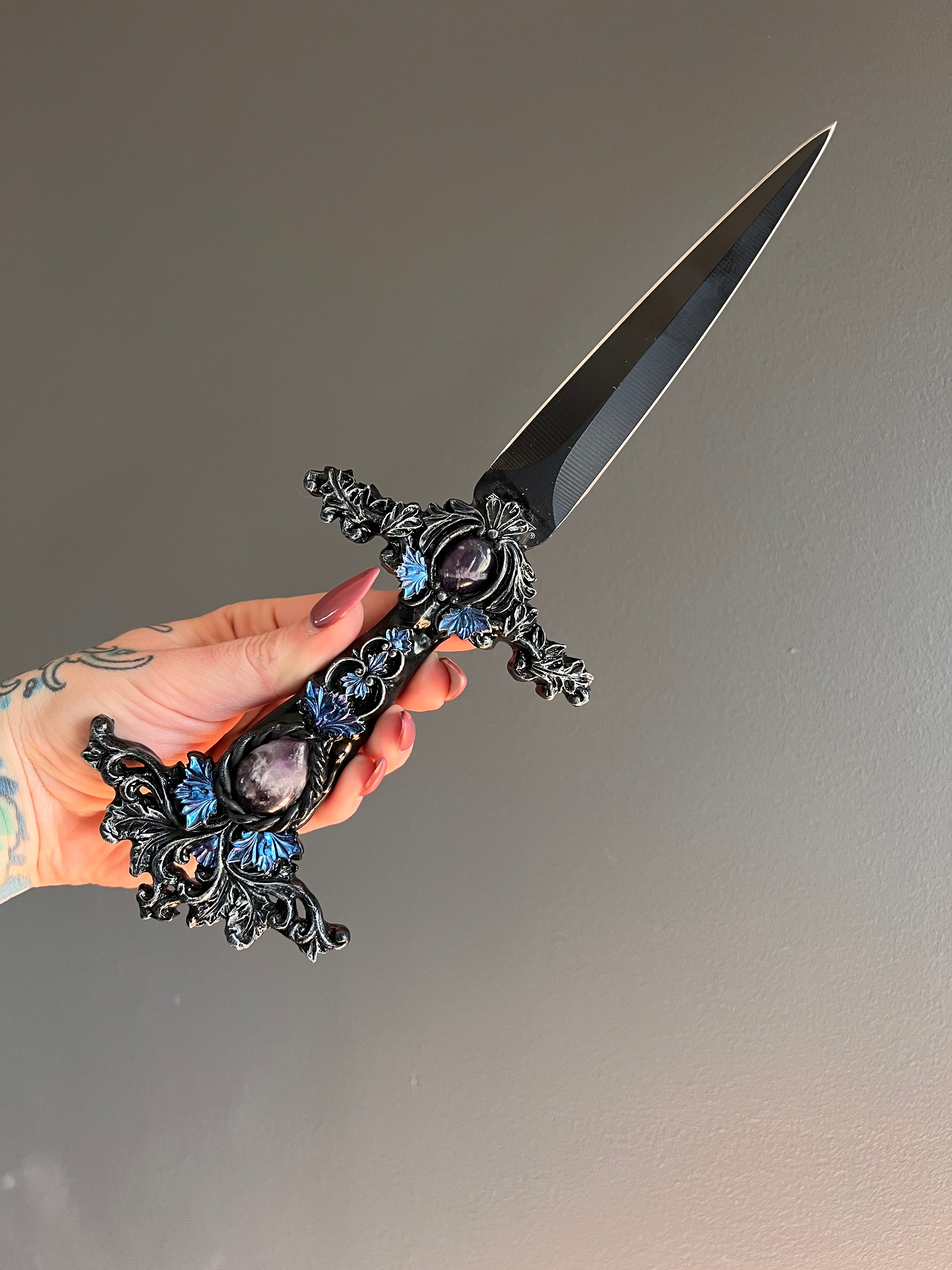 The Enchantress Customized Elegant Fantasy Dagger – Dead Wrath and Beyond