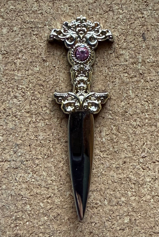 The Sorceress bronze pink pin