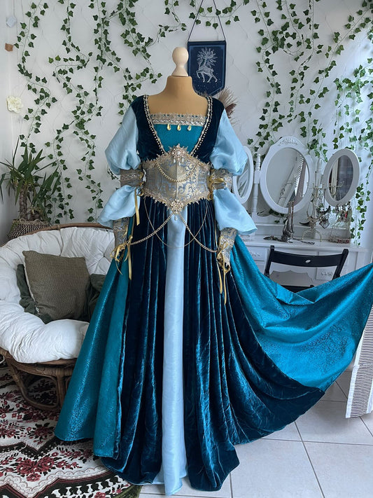 Euriell Vaire Crea Dress Size 36/28/36